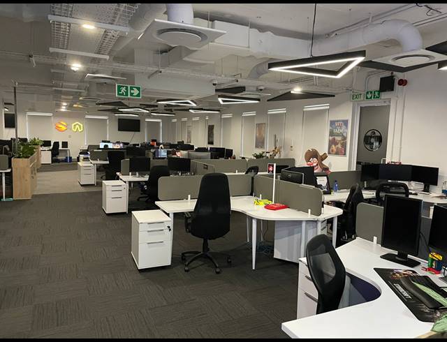992M² OFFICE TO LET IN LA LUCIA RIDGE